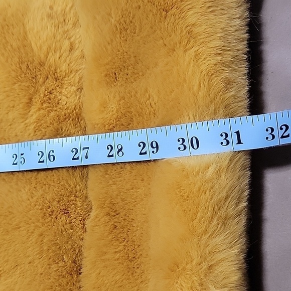 New Collection Size Unknown Marigold Faux Fur Long Vest.  Gently Used Condition - Picture 8 of 11